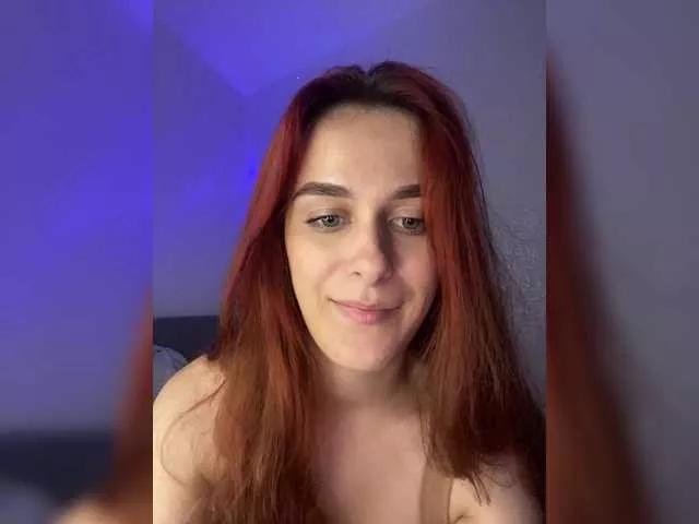 AfinaFrance on BongaCams 