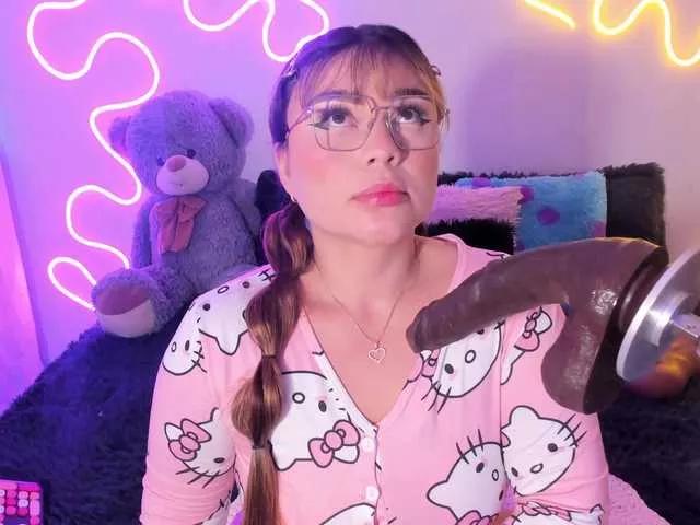 Offline Belacurvyx on BongaCams