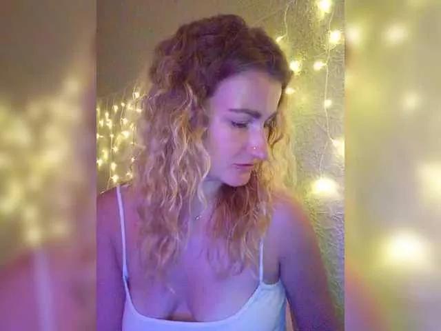 ButtercupxSaw on BongaCams 