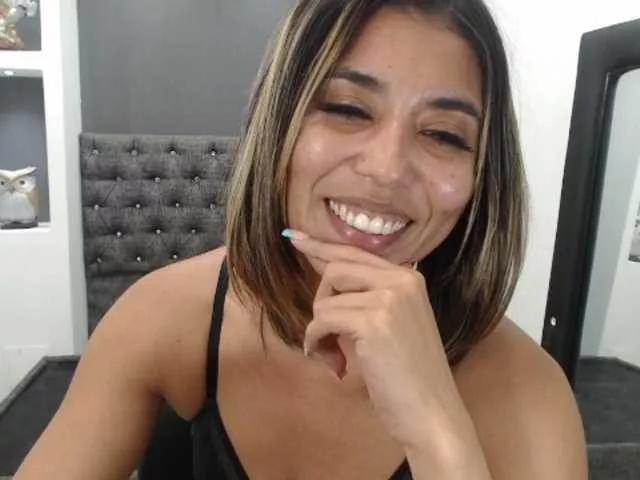 M3gara on BongaCams 