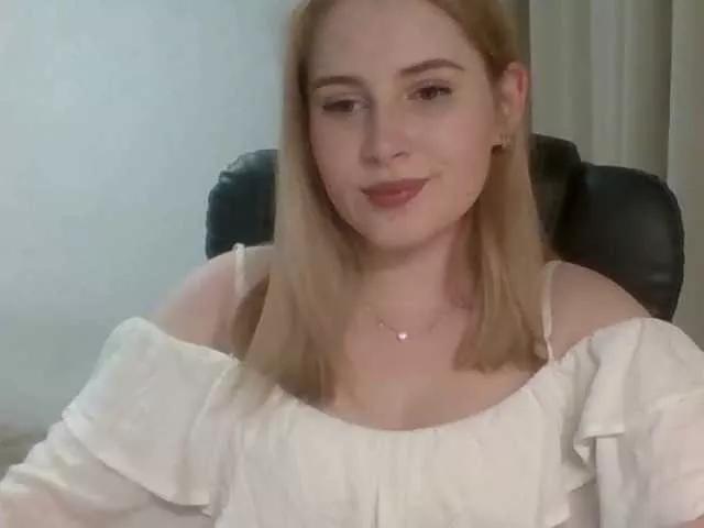 NicoleAdorable on BongaCams 