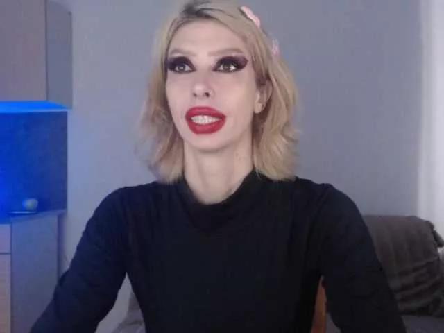 RoxySkyBlue on BongaCams 