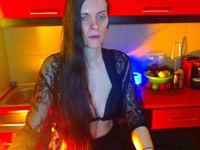 SexQueen11 on BongaCams 