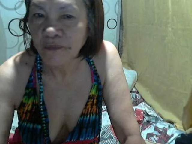 sexymom29 on BongaCams 