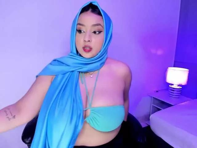 ThanaHaluff on BongaCams 