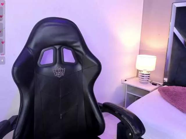 ThanaHaluff on BongaCams 