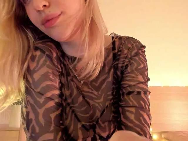 Your-Alice on BongaCams 