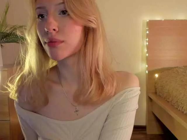 Your-Alice on BongaCams 