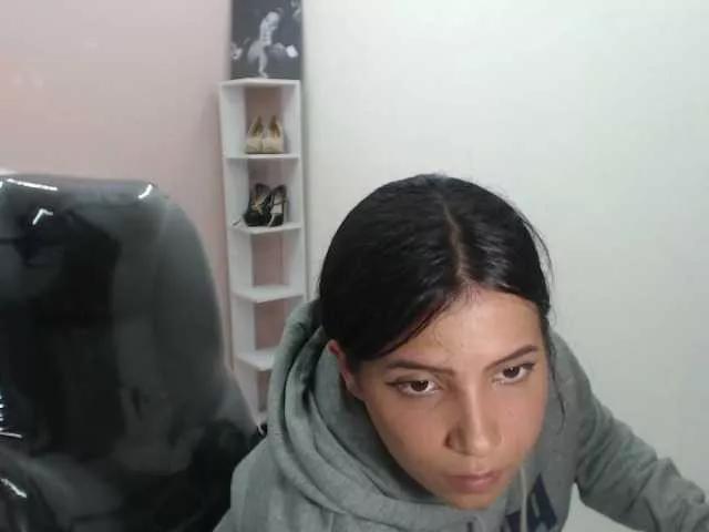 zoe-cortez on BongaCams 