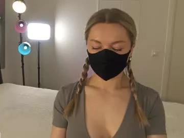 blondehottiek on Chaturbate 