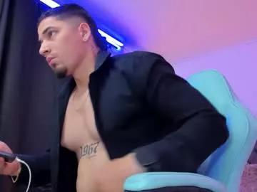 camiloalvarezzz3 on Chaturbate 