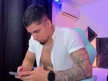 camiloalvarezzz3 on Chaturbate 