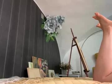 emiliacourtney on Chaturbate 