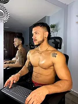 ARON_TAYLER01 on StripChat 